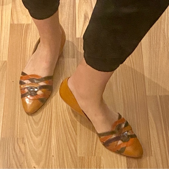Vintage leather flats - Picture 3 of 6